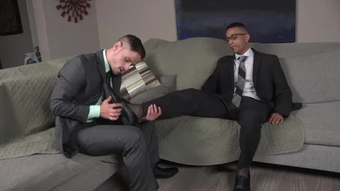 SayUncle X Gentlemen's Closet: Tastes of Pure Satisfaction