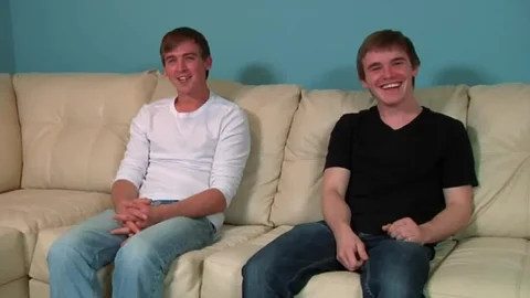 BoysFirstTime - Teen Tyler Sky & Justin Cross handjob