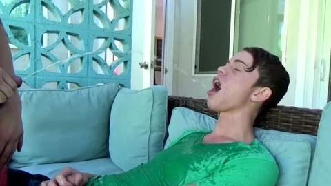Boys-Pissing.com - Trimmed Brandon Wilde bareback kissing each other outdoors