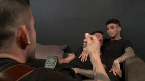 MenOver30 - Cesar Rossi together with Cris Knight anal fucks