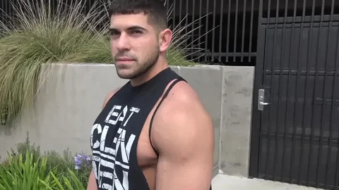 Str8Chaser.com - Trimmed Damien Stone & Paul Wagner doggy fucks in public