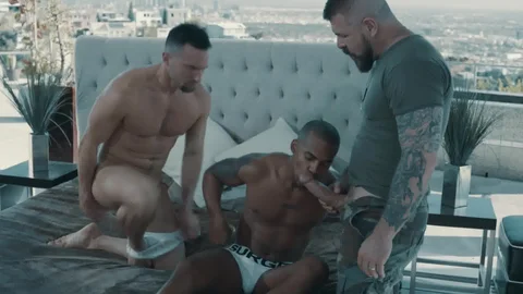 Noir Male - Ebony Rocco Steele nailed by big dick Colby Tucker