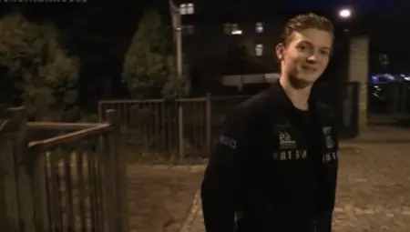 Czech Hunter: Weird gay reality getting a facial video