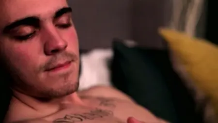 Next Door Twink: Join Asher in Bed for a Treat