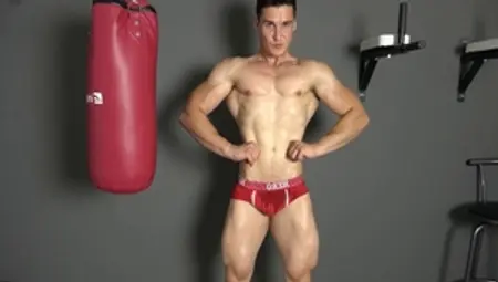 EastBoys: Flex fucking athletic Keith Christman at the casting