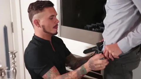 Str8togay.com: Inked twink Zane Anders in underwear having fun with Seth Knight