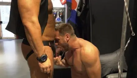 SayUncle Labs - Kinky hunk deutsch Ralph raw BDSM in the store