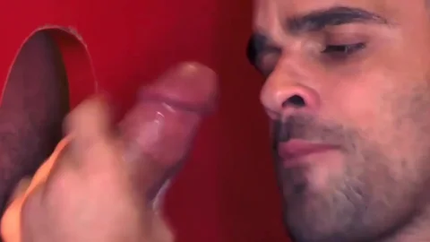StagHomme - Damien Crosse swallow sex scene