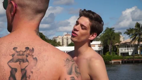 Falcon Studios: Bodybuilder ALAM WERNIK in swimsuit enjoying Dante Colle