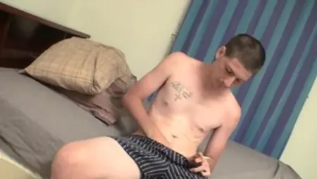StraightNakedThugs.com: Fucking hard together with american Daniel Delong accompanied by natural Daniel